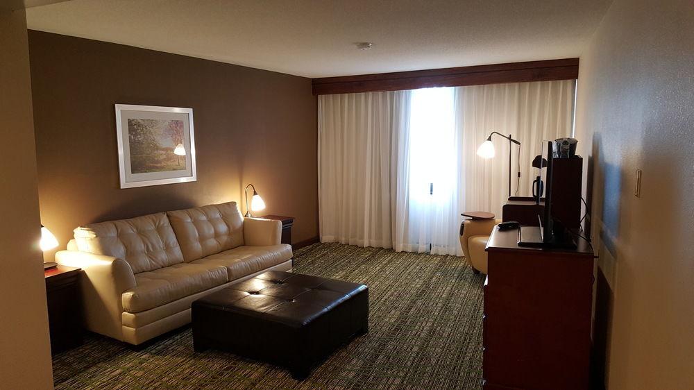 Clarion Hotel & Suites Mount Laurel Kültér fotó